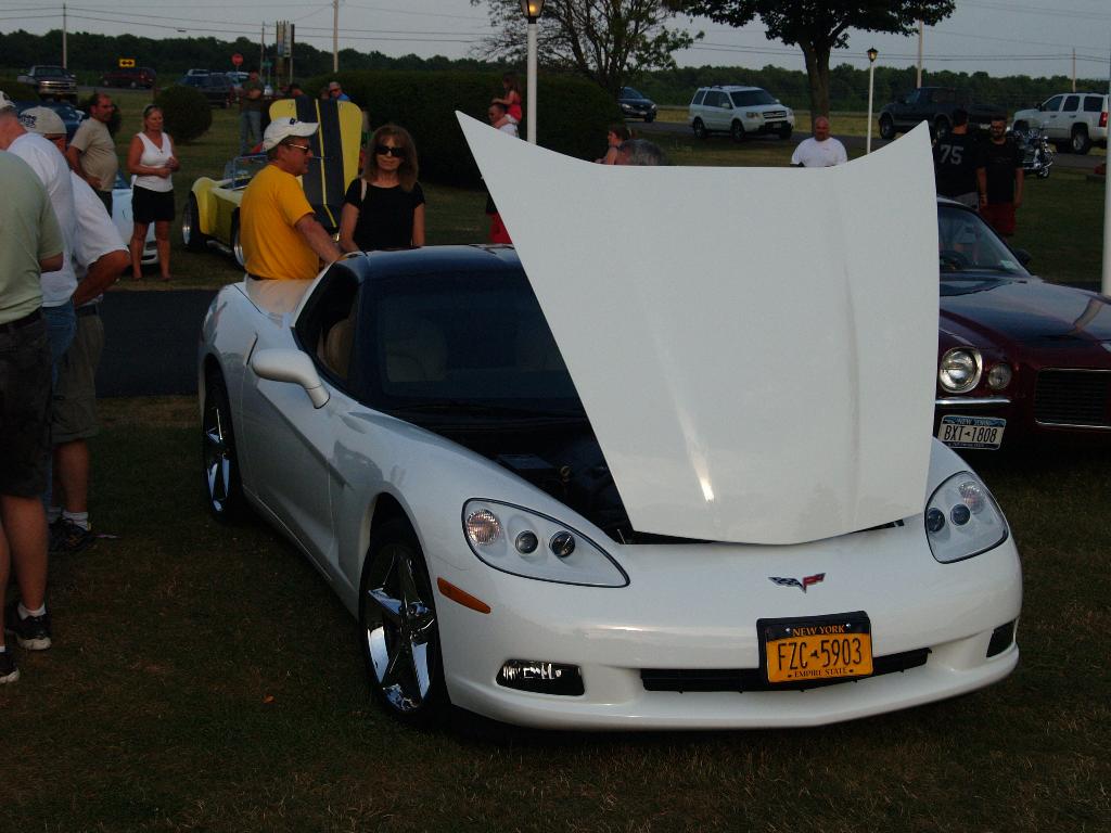 2012 Charcoal Corral Weekly Cruise Night: Image 11