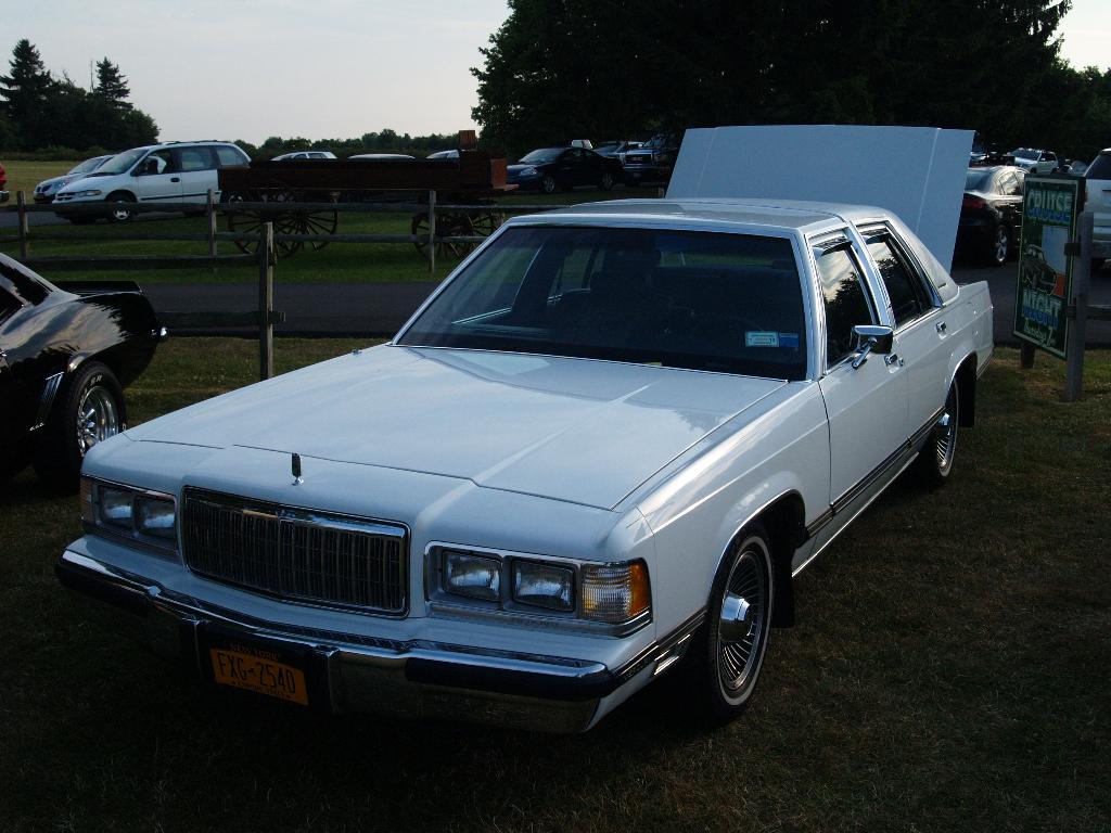 2012 Charcoal Corral Weekly Cruise Night: Image 5