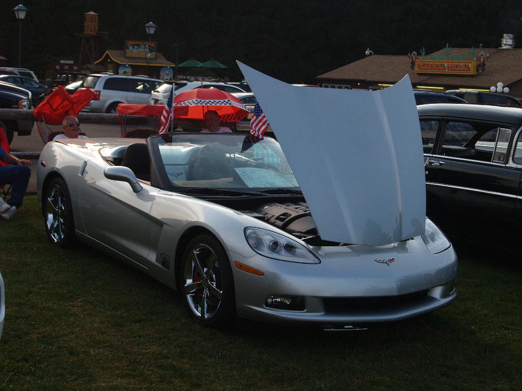 2012 Charcoal Corral Weekly Cruise Night: Image 9