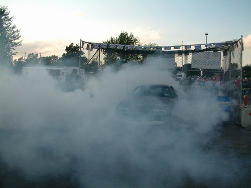 2005 103.3 Shredd and Ragan Cruise Night: Image 8