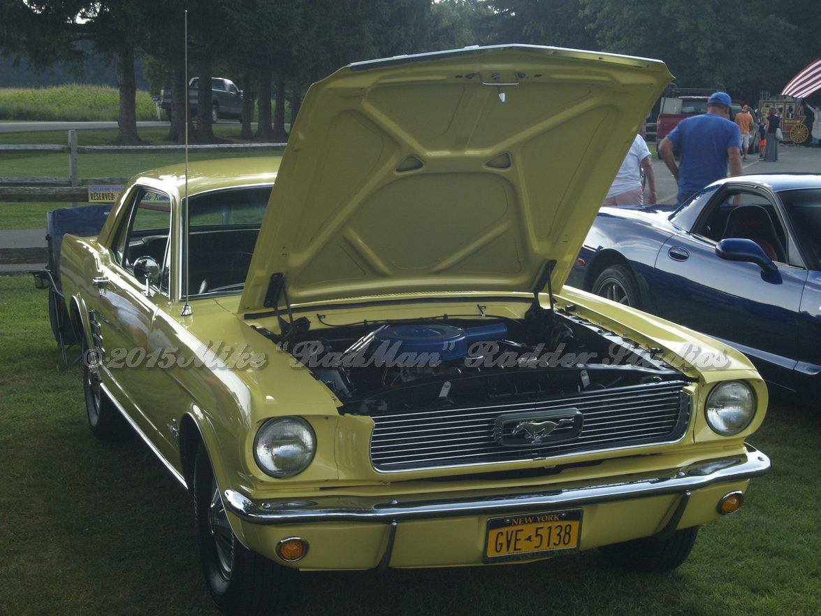 09-03-2015 Charcoal Corral Weekly Cruise Night: Image 9