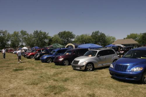 2007 Cruz the falls USA PT Cruiser Show: Image 11
