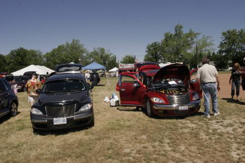 2007 Cruz the falls USA PT Cruiser Show: Image 12