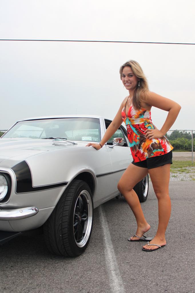 2010 Girls of Shredd & Ragan Cruise Night - Amanda: Image 12