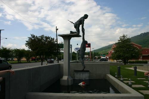 2008 International Towing and Recovery Museum: Image 2